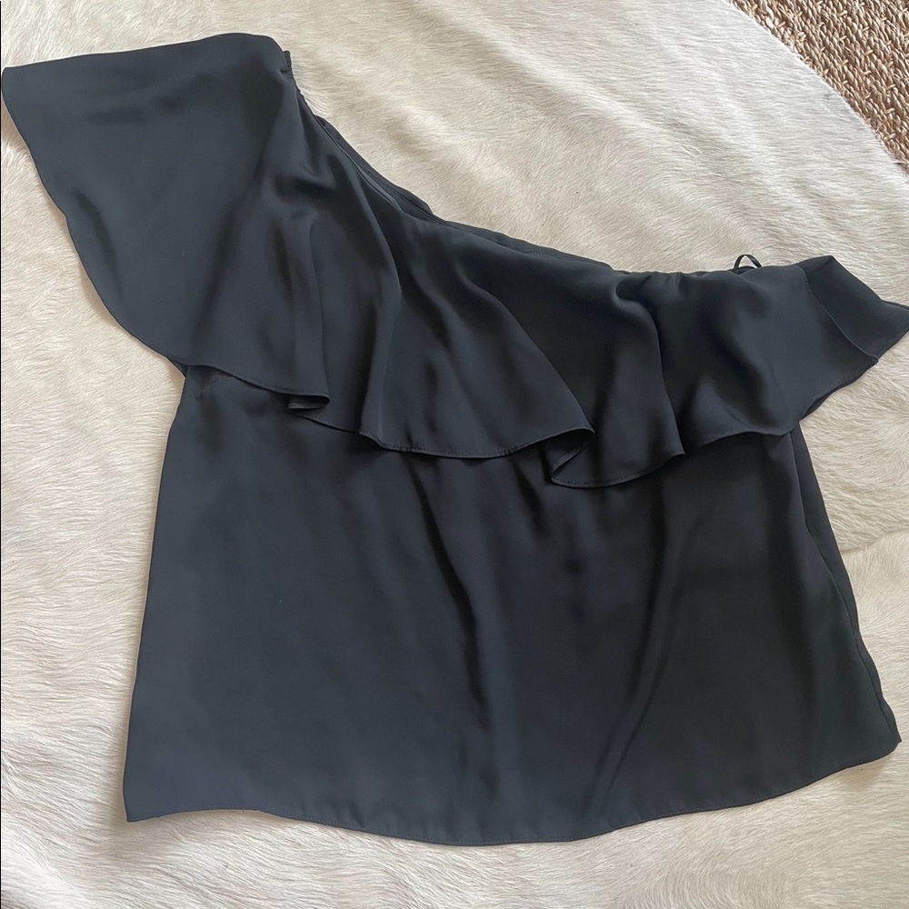 Black Amanda Uprichard Asymmetrical Top size M